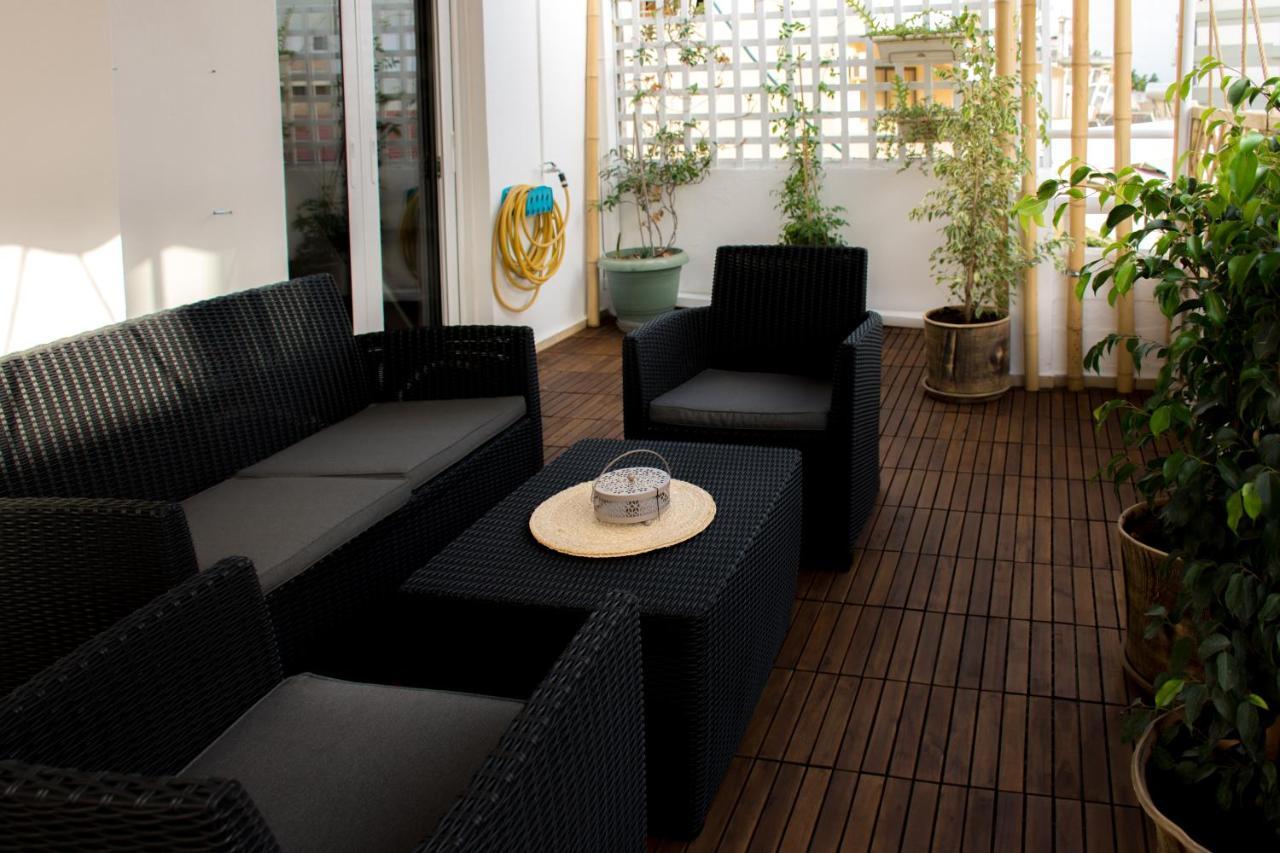 Ρetipe Penthouse Apartment With Spacious Balcony In Heraklion Center Exterior photo